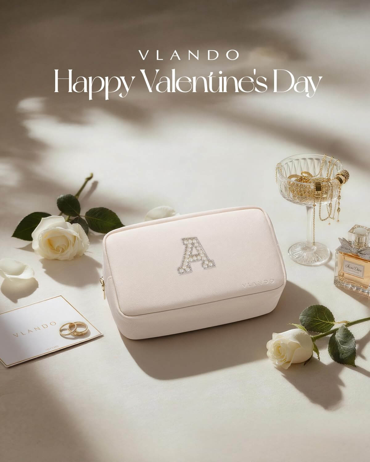 VLANDO Travel Ritual waterproof travel makeup bag, material and hardware details