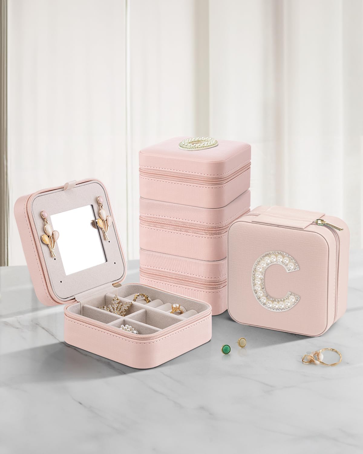 VLANDO Mom Gifts for Women. Travel Jewelry Case for Mother Gifts. Travel Gifts for Mother Mom from Daughters. Travel Essentials Small Jewelry Box. Jewelry Travel Organizer - Letter U. Pink